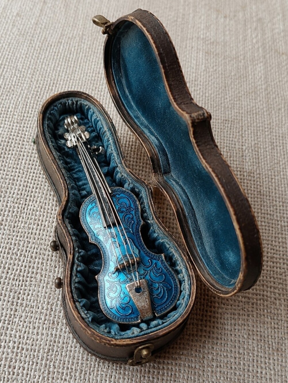 Western Germany Guitar Violin Musical Instrument Transparent Aqua Enamel Brooch